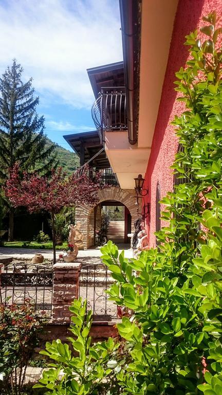 برينديزي دي مونتانيا B&B Villa Damiani المظهر الخارجي الصورة